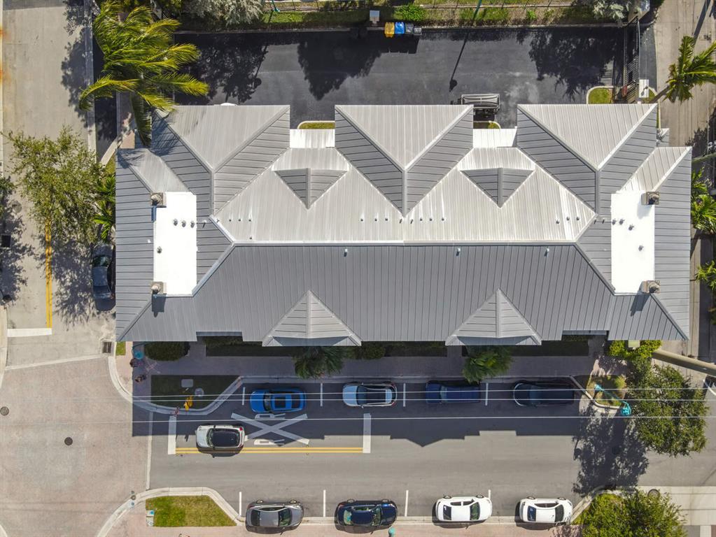 240 NE 2nd Street Unit: 6-D