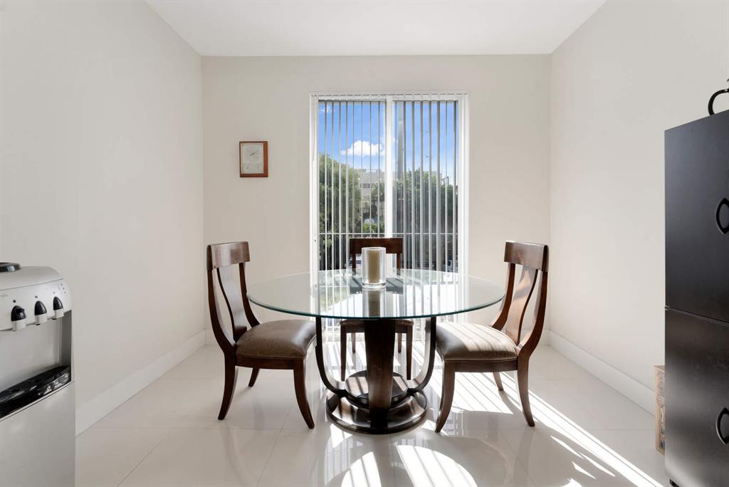 240 NE 2nd Street Unit: 6-D