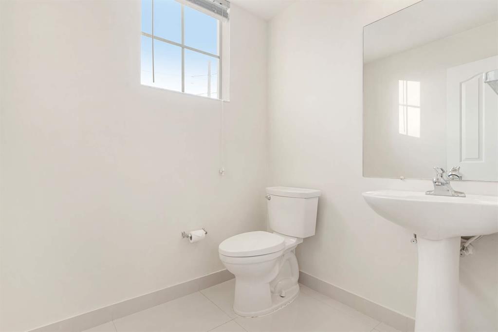 240 NE 2nd Street Unit: 6-D