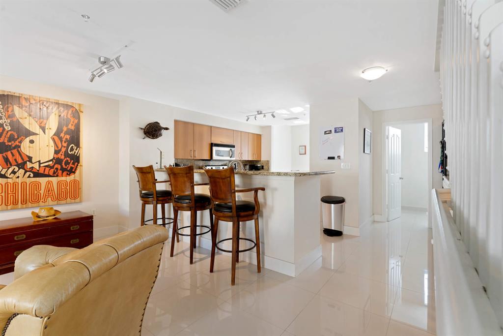 240 NE 2nd Street Unit: 6-D