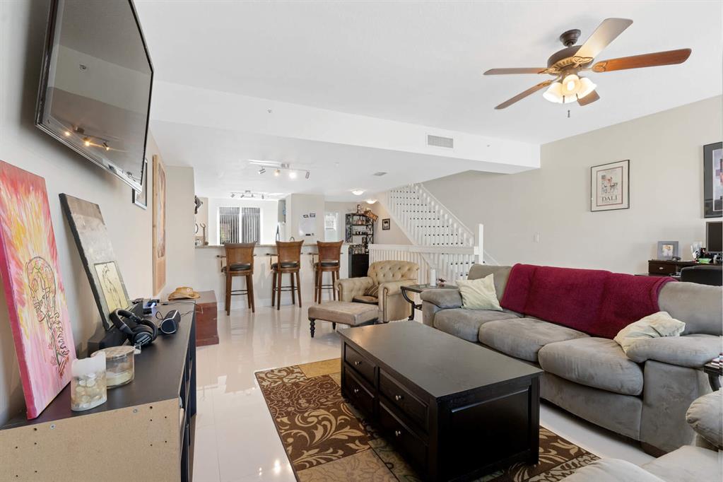 240 NE 2nd Street Unit: 6-D