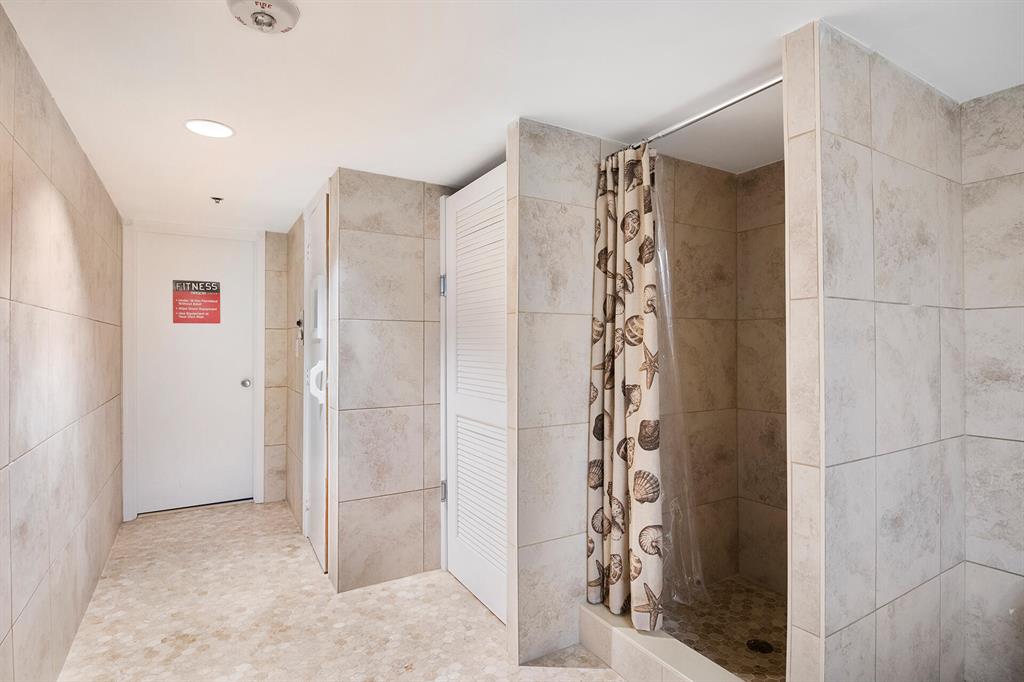 1505 N Riverside Drive Unit: 405