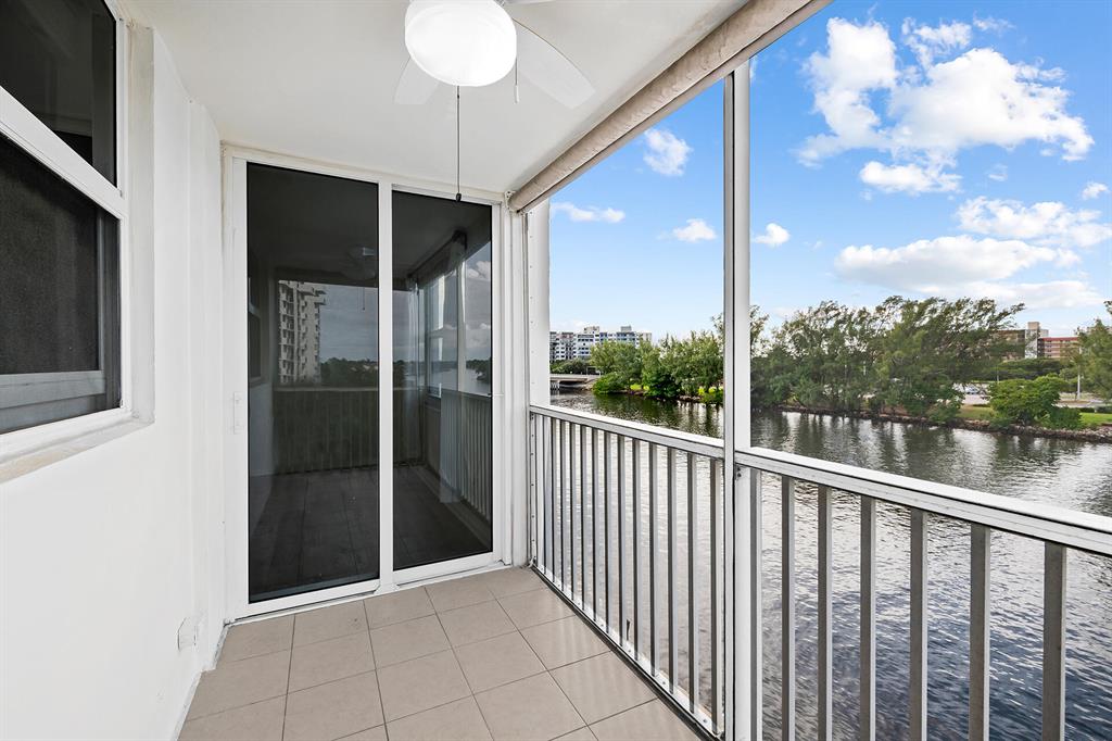 1505 N Riverside Drive Unit: 405