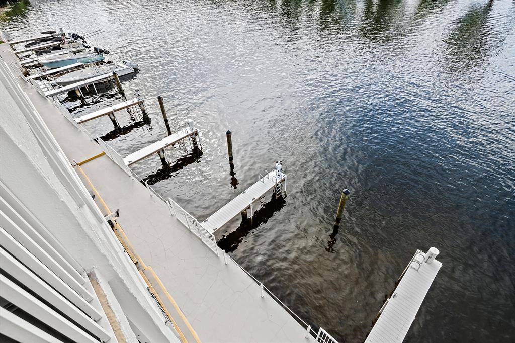 1505 N Riverside Drive Unit: 405