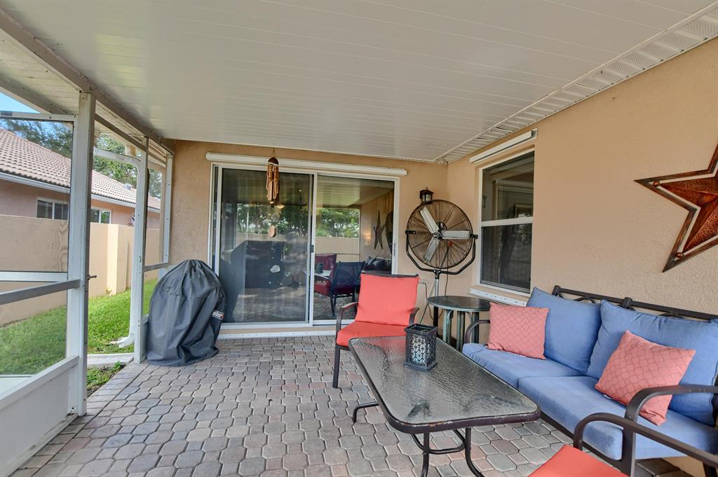5541 Grande Palm Circle
