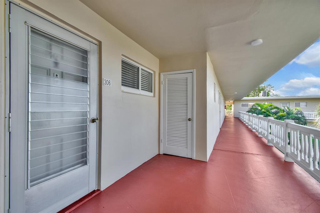 2811 S Garden Drive Unit: 306