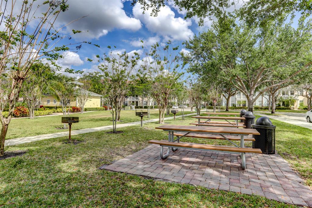 276 Murcia Drive Unit: 108