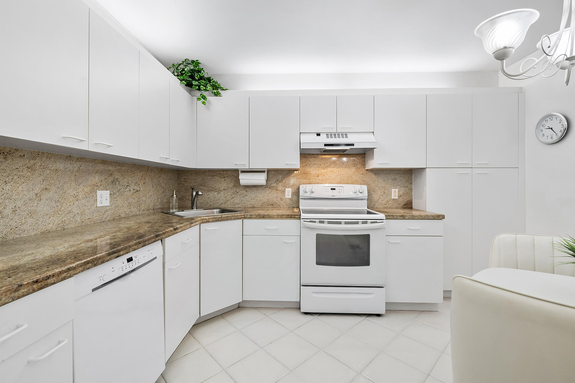 4350 NW 30th Street Unit: 132