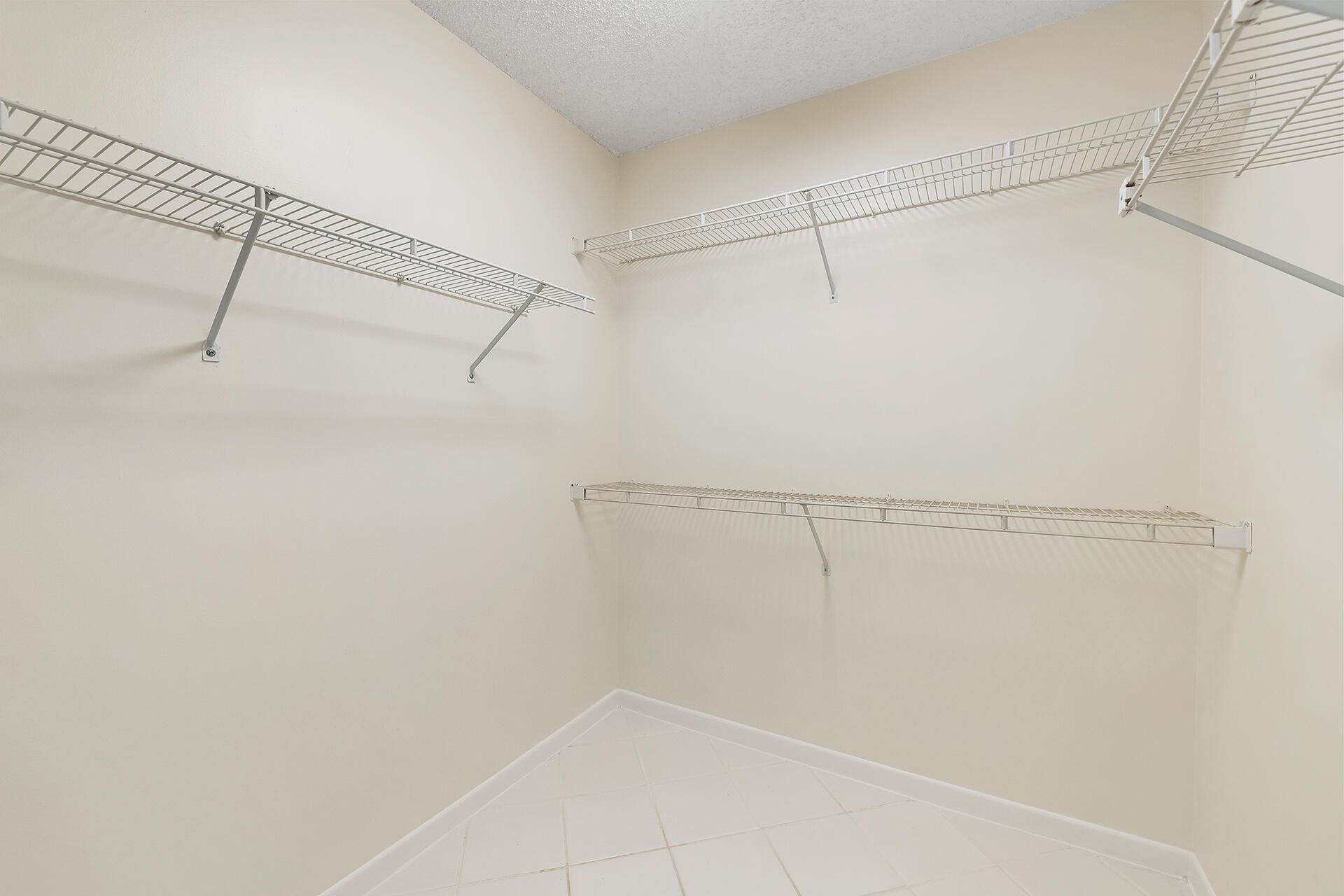 4350 NW 30th Street Unit: 132