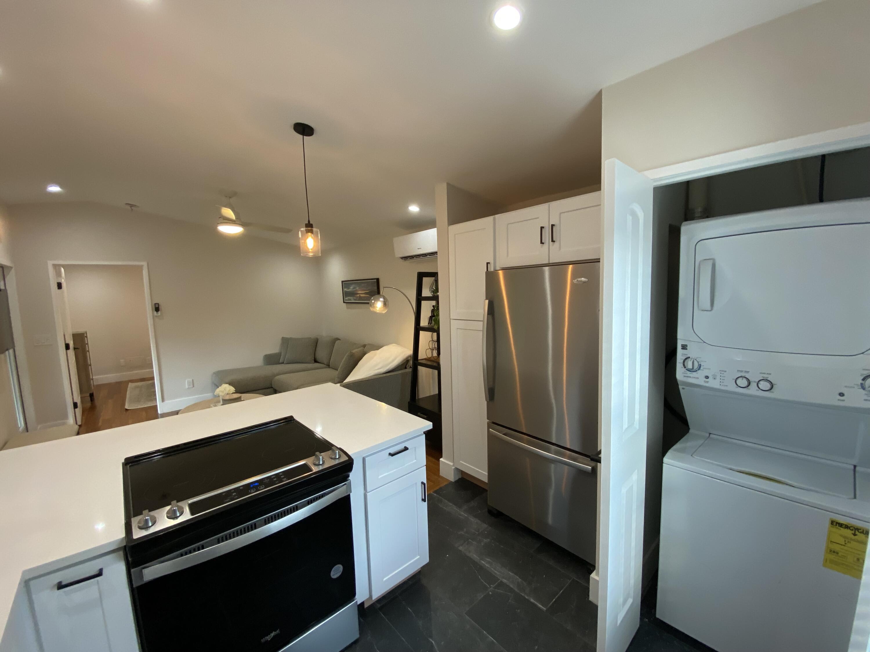 231 SE 3rd Avenue Unit: 1
