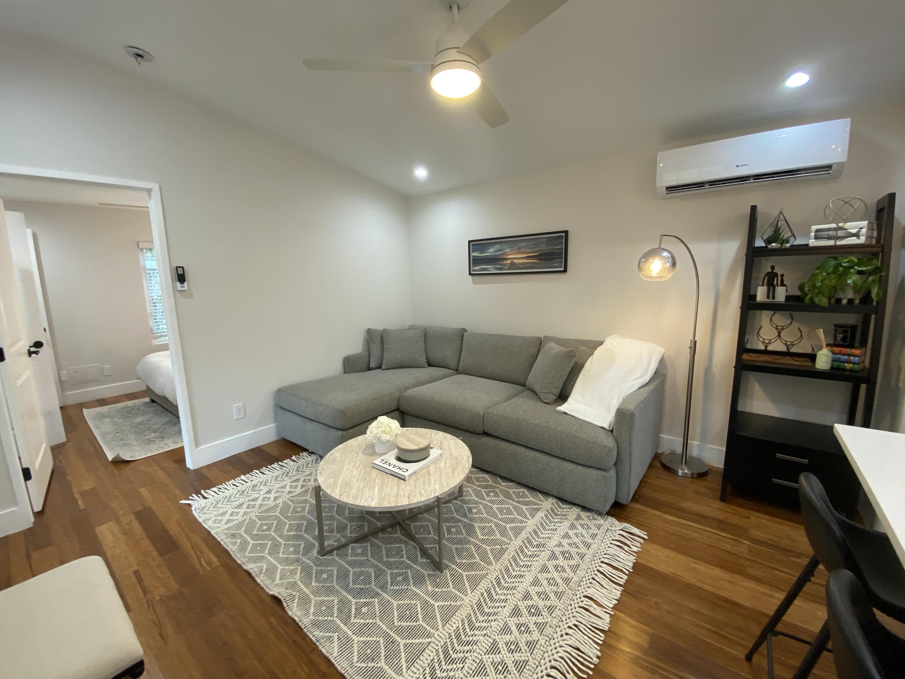 231 SE 3rd Avenue Unit: 1