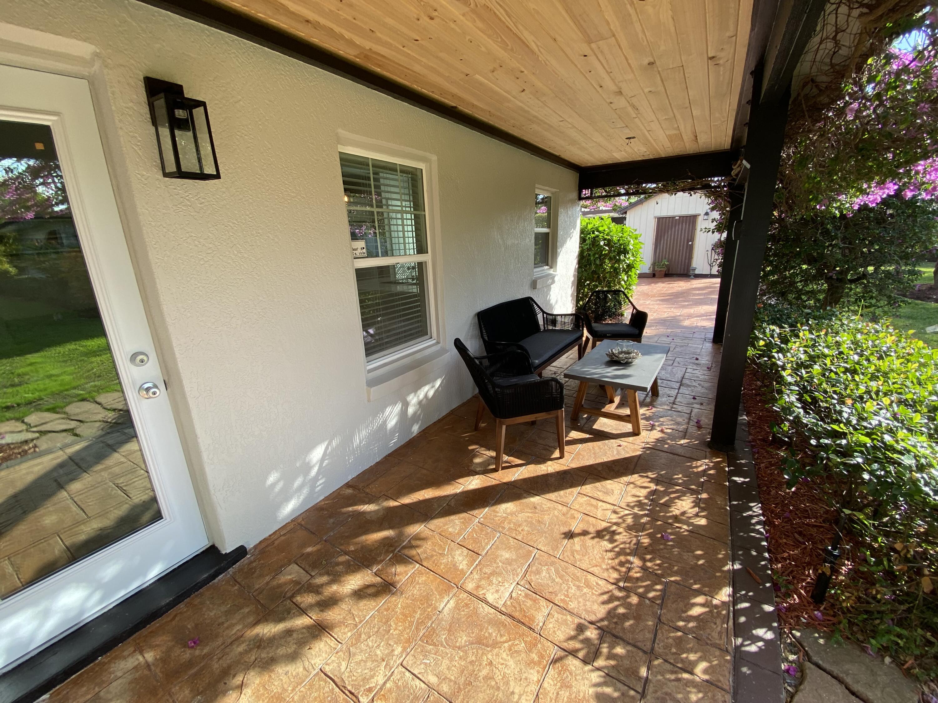 231 SE 3rd Avenue Unit: 1