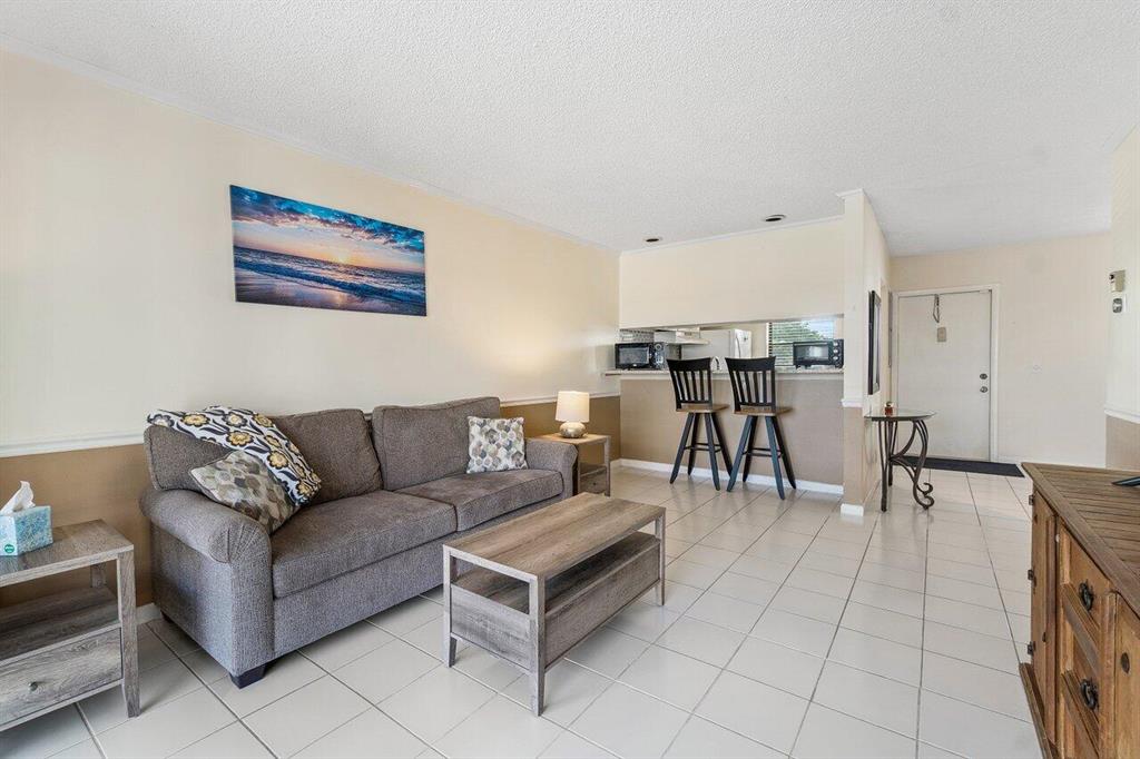 875 NW 13th Street Unit: 4160