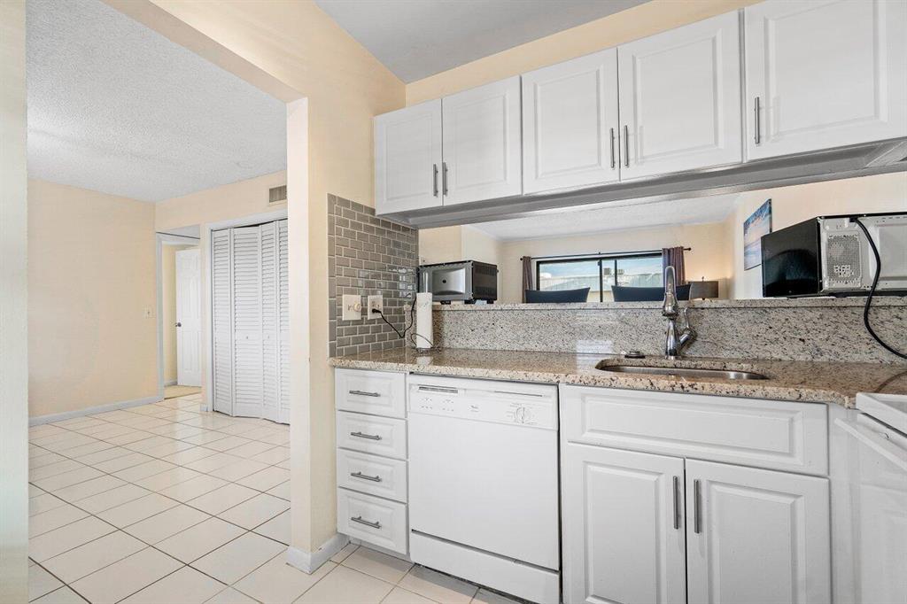 875 NW 13th Street Unit: 4160