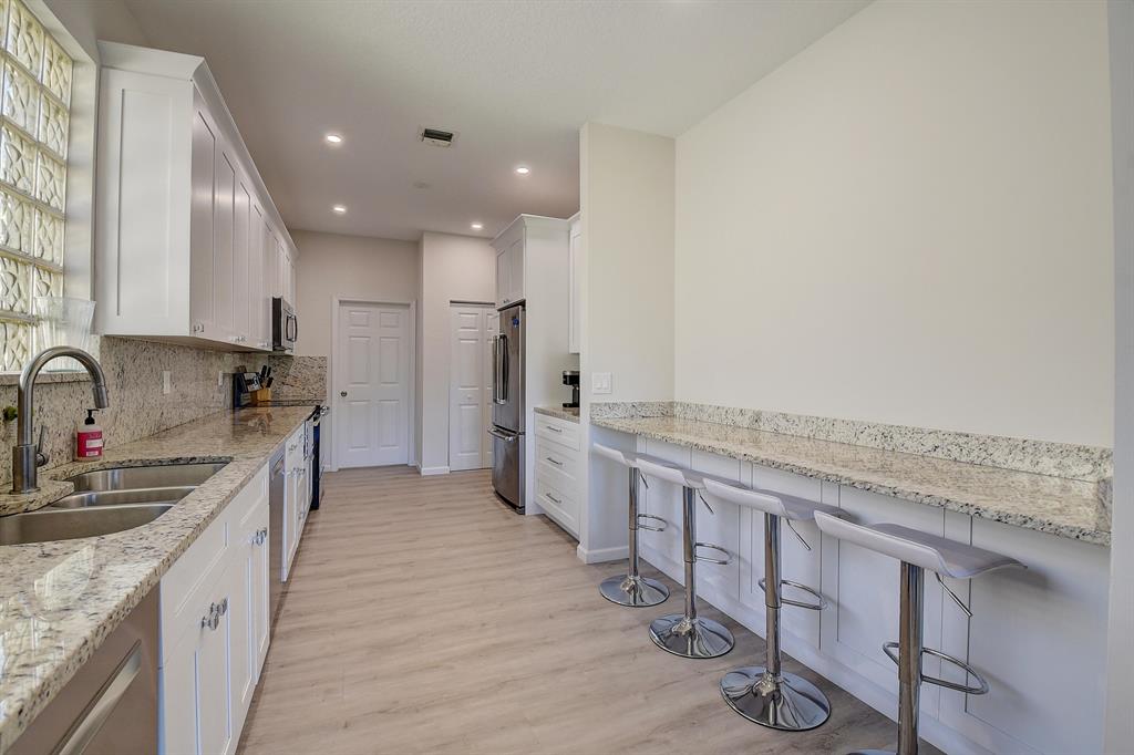 6377 Coolidge Court