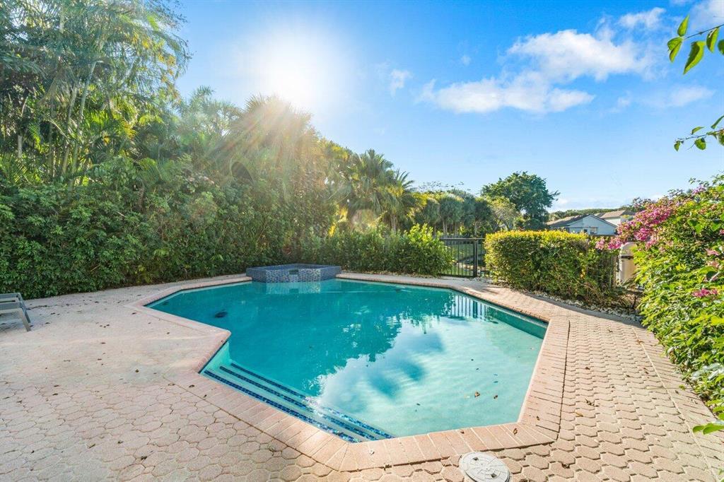 2456 NW 67th Street