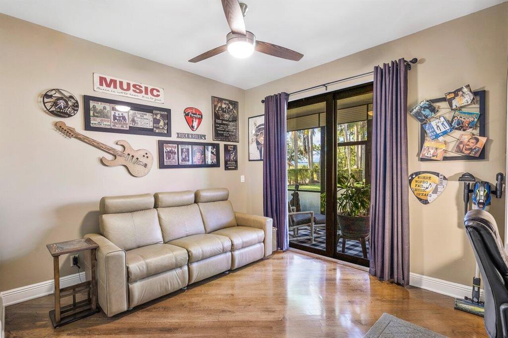 5790 Coach House Circle Unit: D