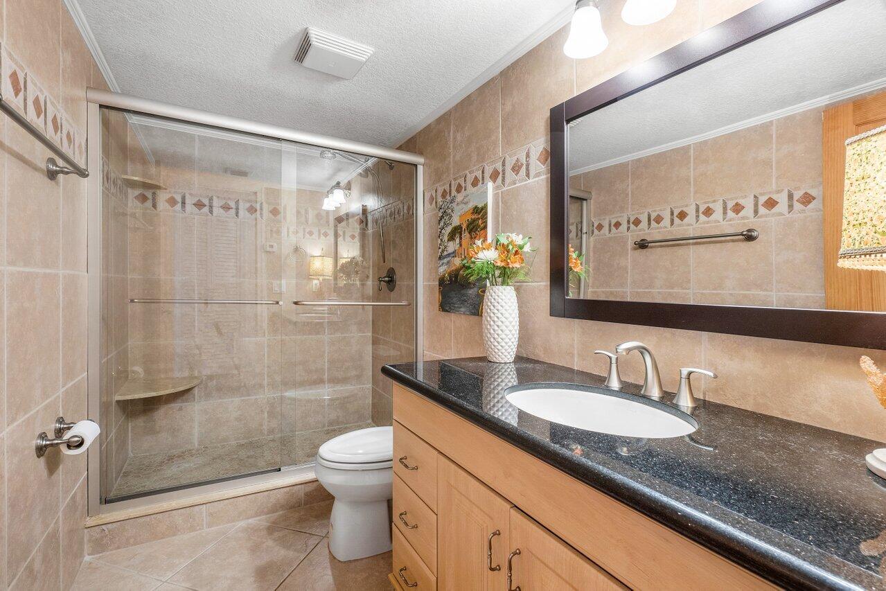 1202 S Lake Drive Unit: 102