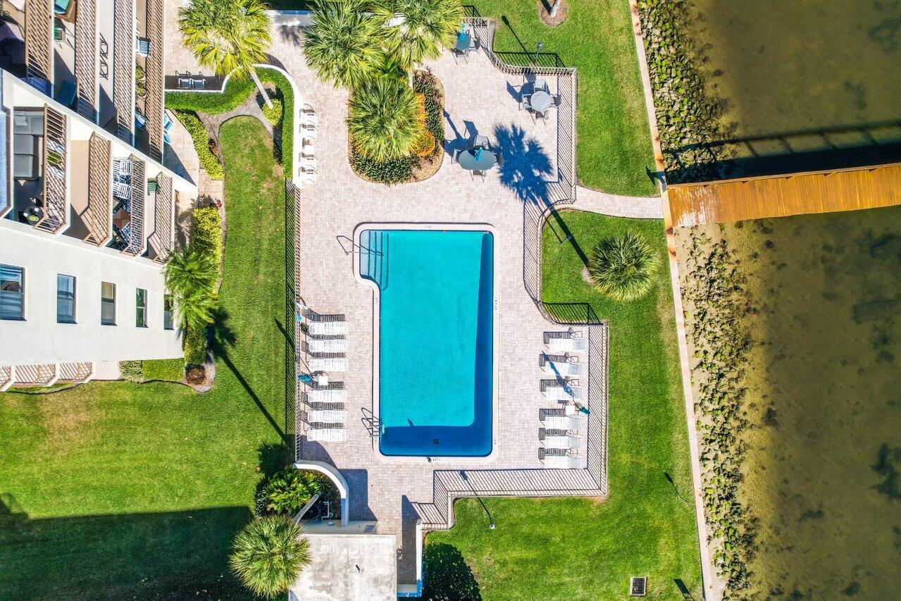 1202 S Lake Drive Unit: 102