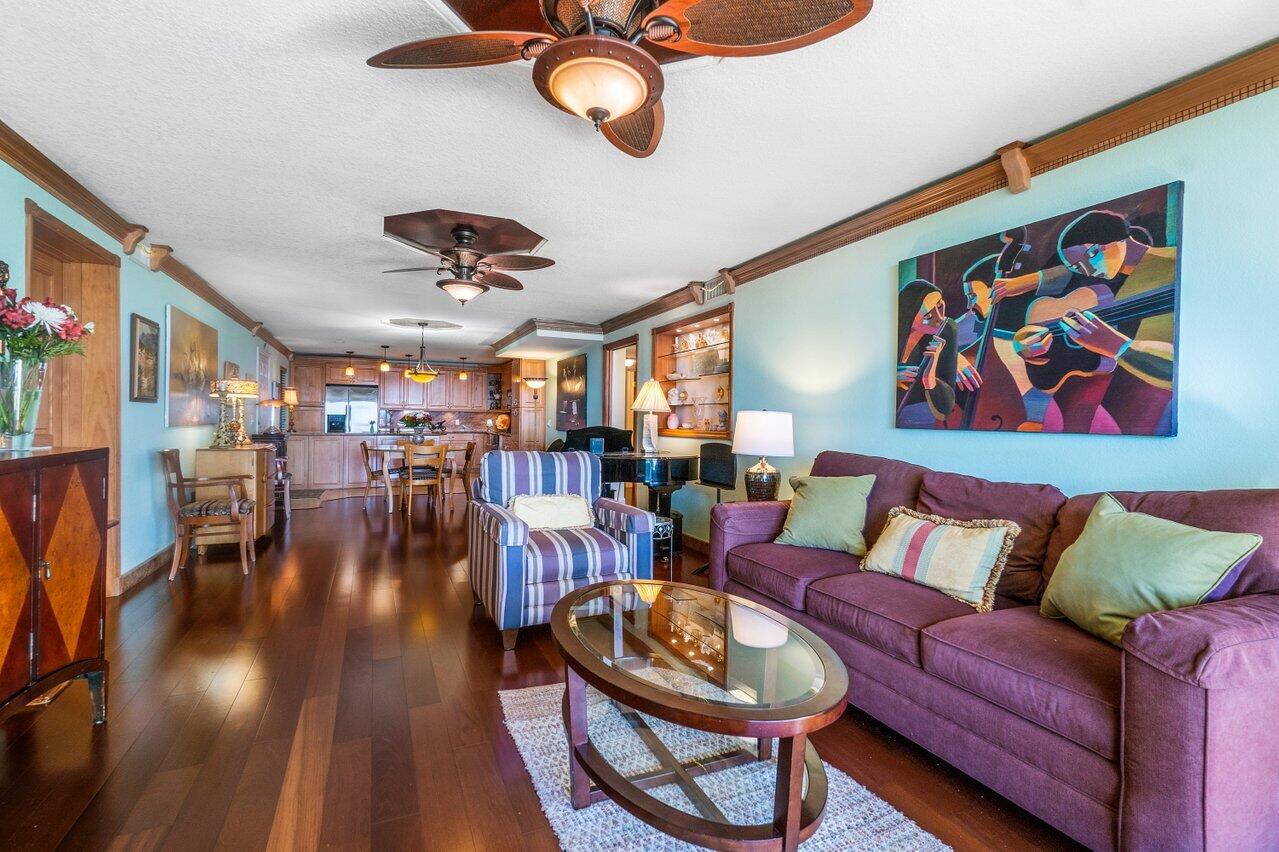 1202 S Lake Drive Unit: 102