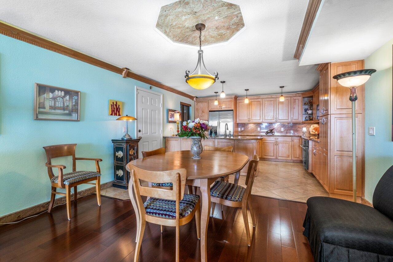 1202 S Lake Drive Unit: 102