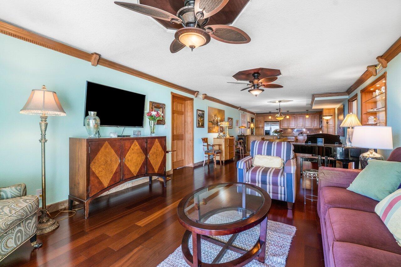 1202 S Lake Drive Unit: 102