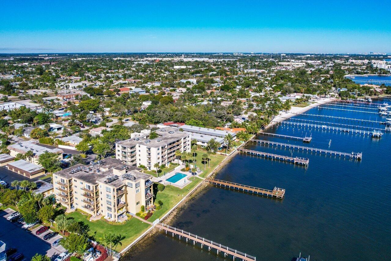 1202 S Lake Drive Unit: 102