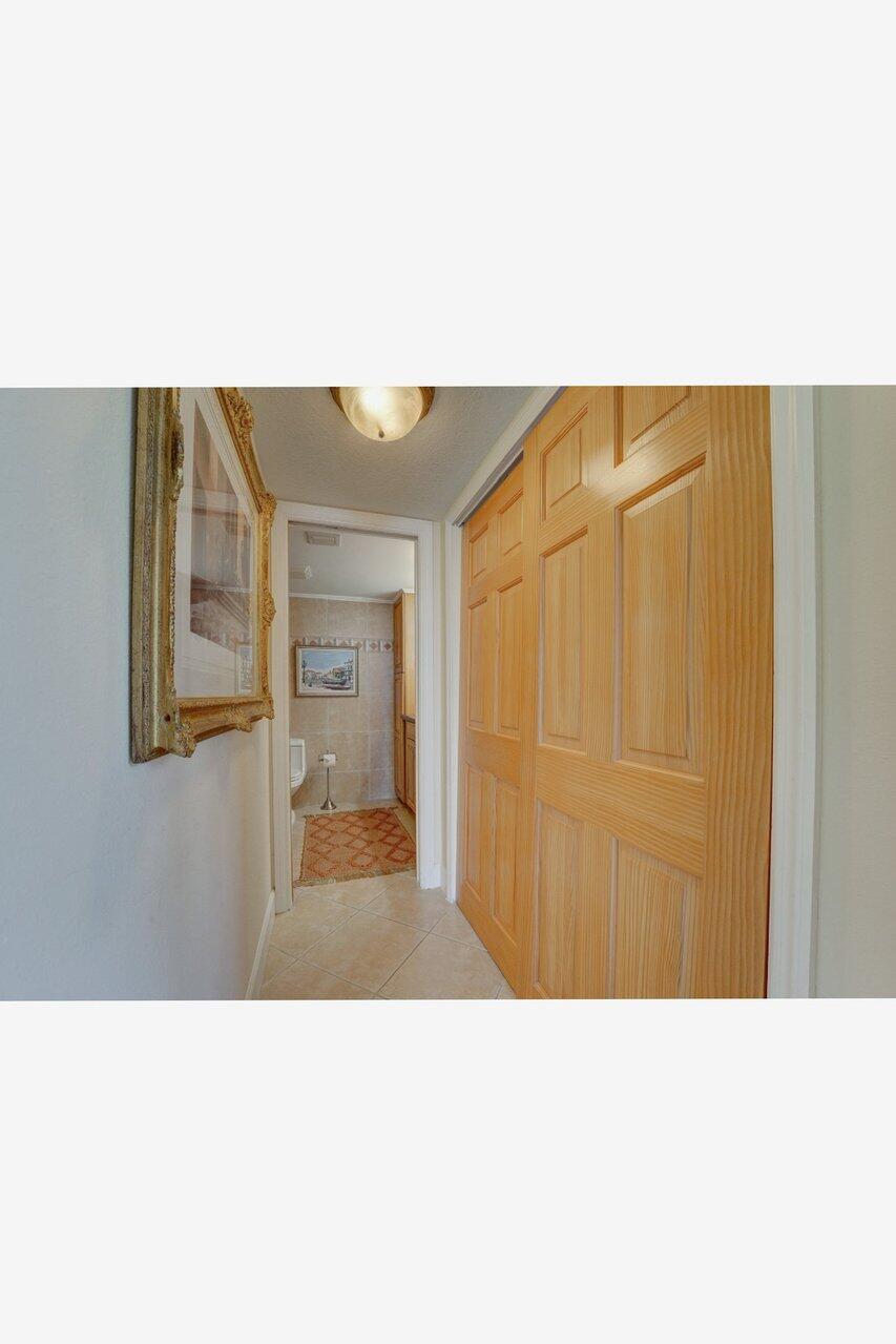 1202 S Lake Drive Unit: 102