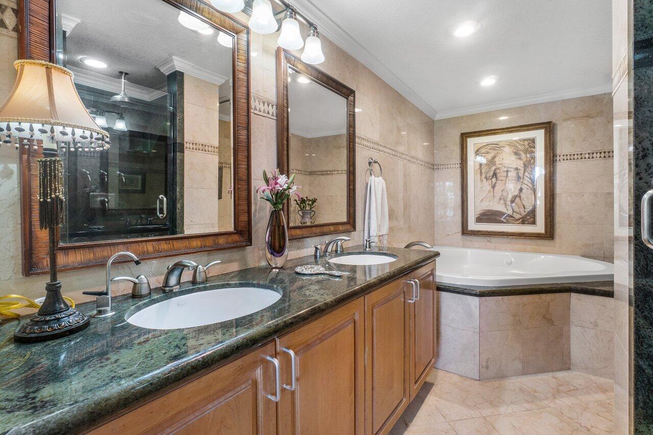 1202 S Lake Drive Unit: 102