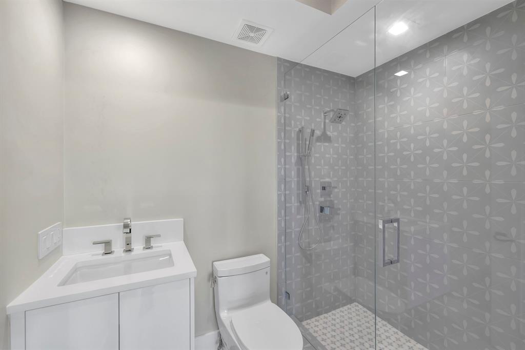 2471 NW 62nd Street
