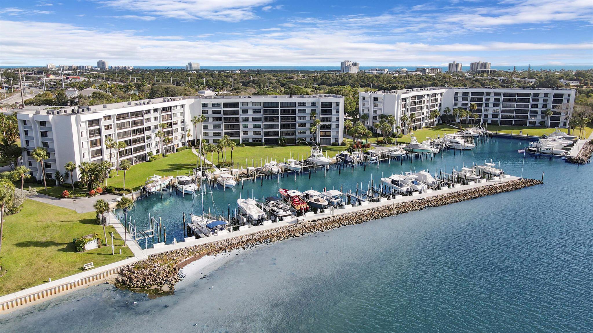 1748 Jupiter Cove Drive Unit: 218