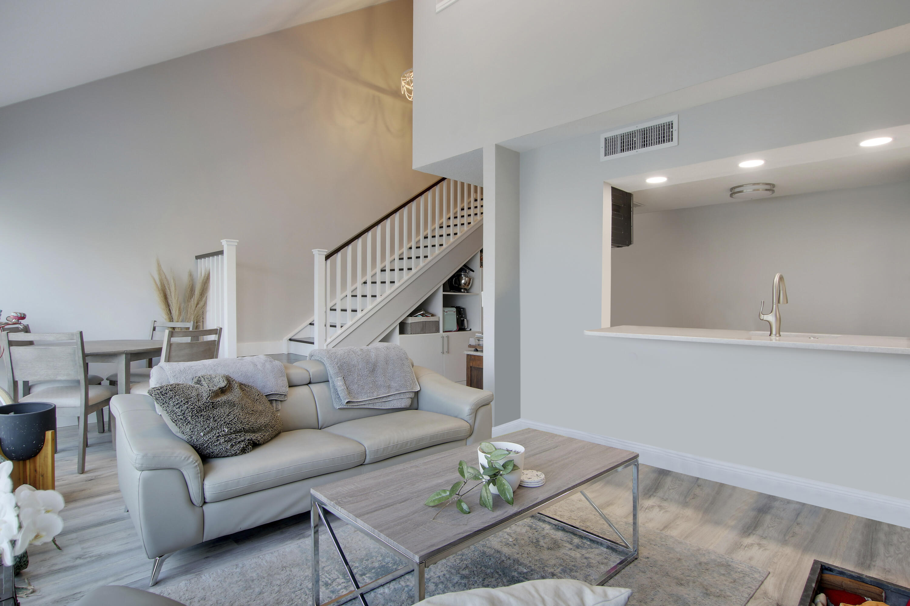 1605 S Us Highway 1 Unit: M2-209