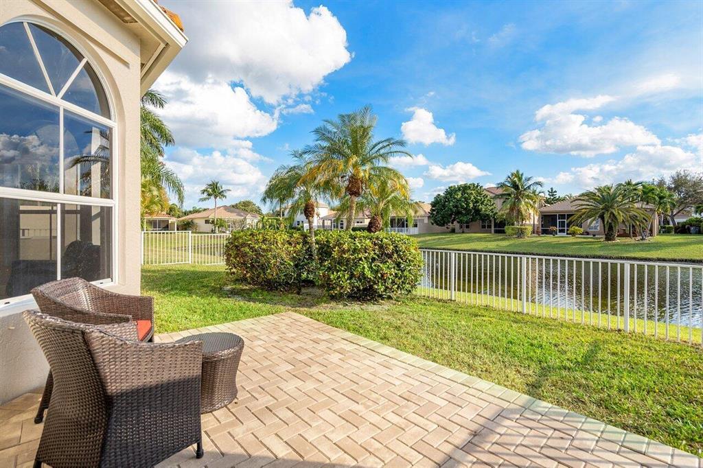 5558 Via De La Plata Circle