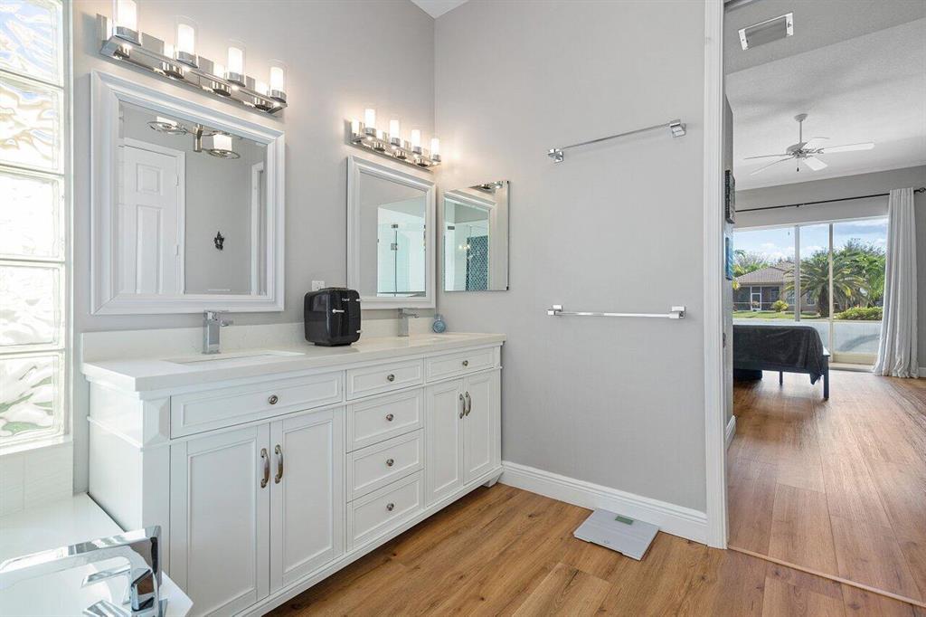 5558 Via De La Plata Circle