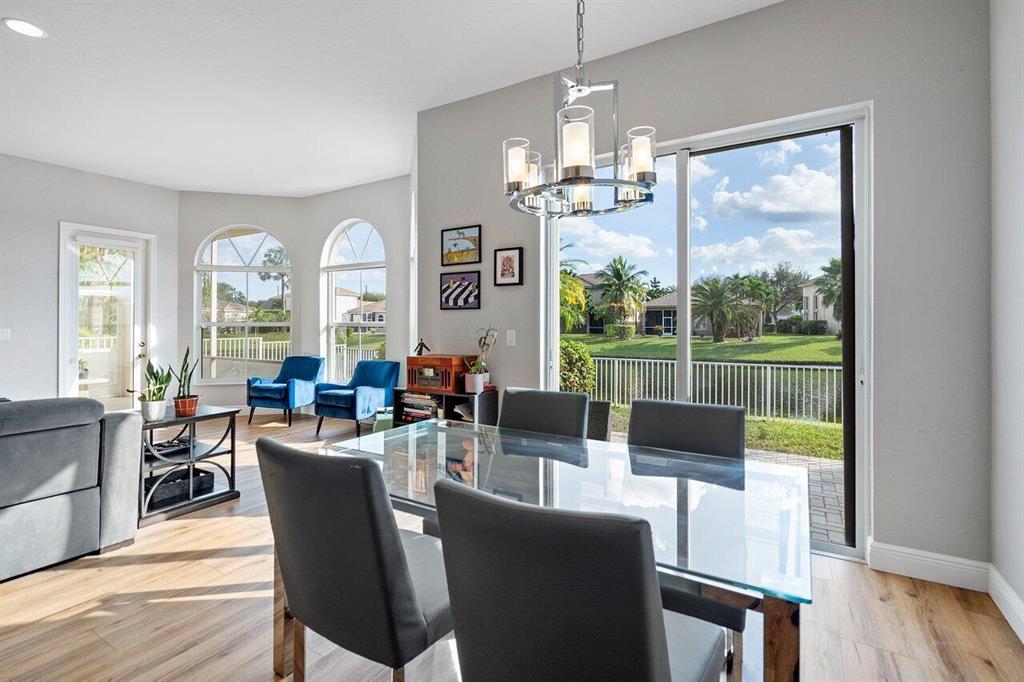 5558 Via De La Plata Circle