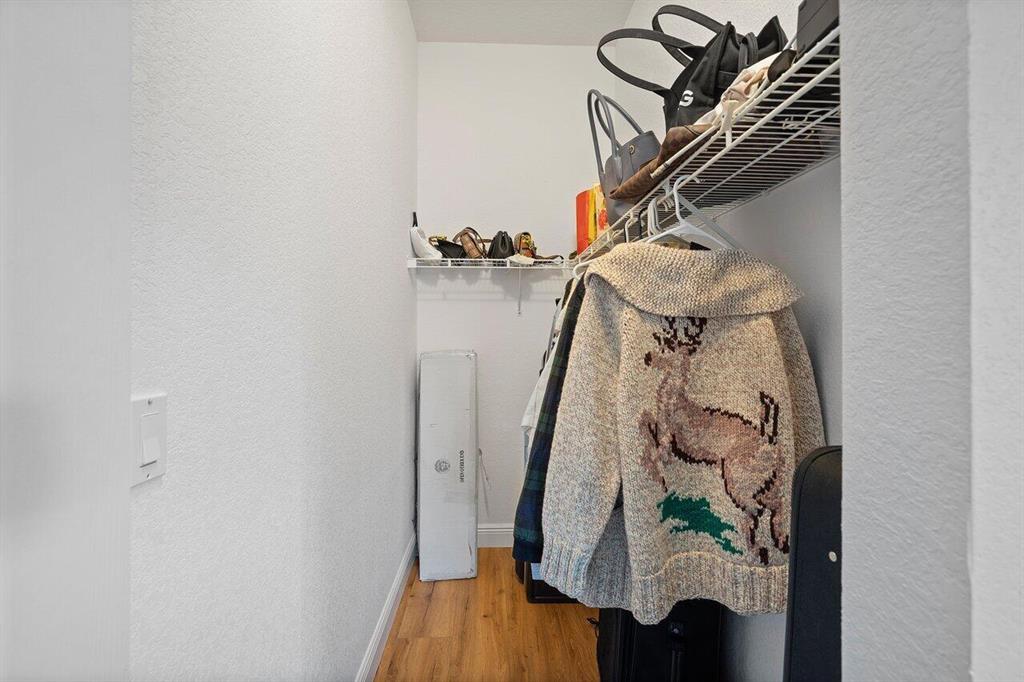 5558 Via De La Plata Circle