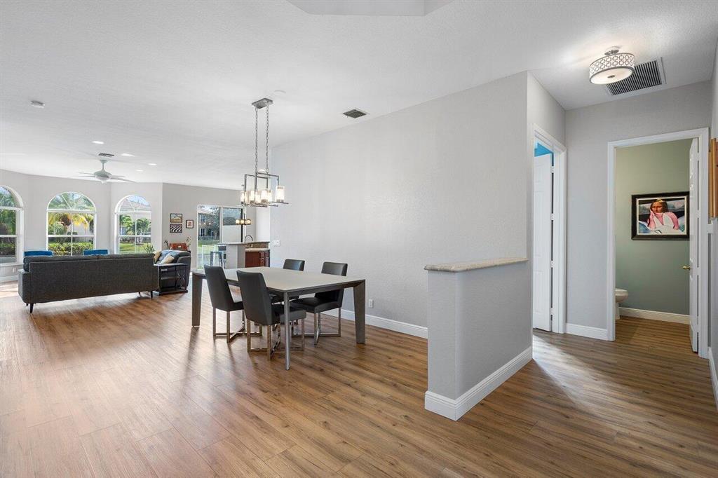 5558 Via De La Plata Circle