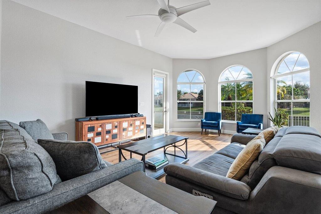 5558 Via De La Plata Circle