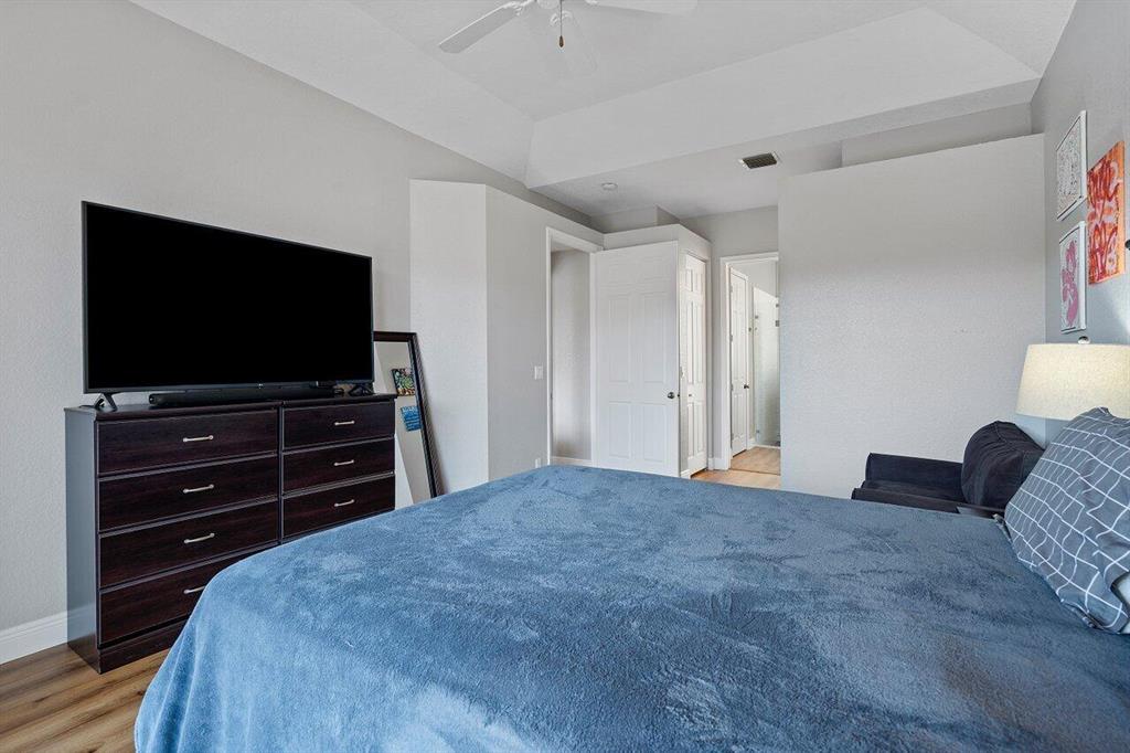 5558 Via De La Plata Circle