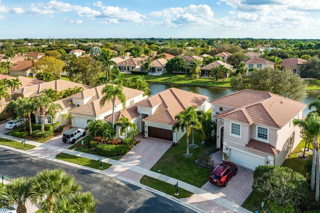 5558 Via De La Plata Circle