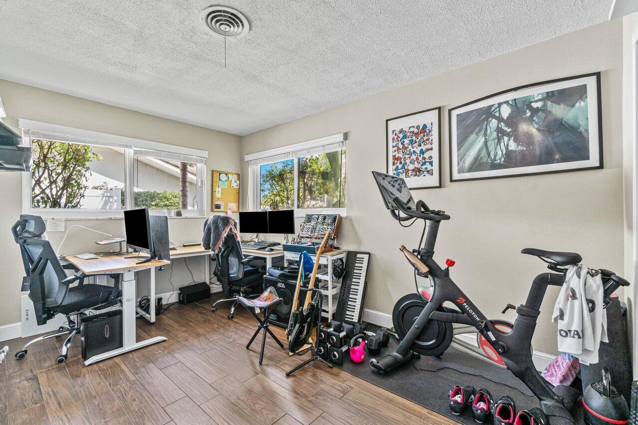 501 SW 8th Terrace