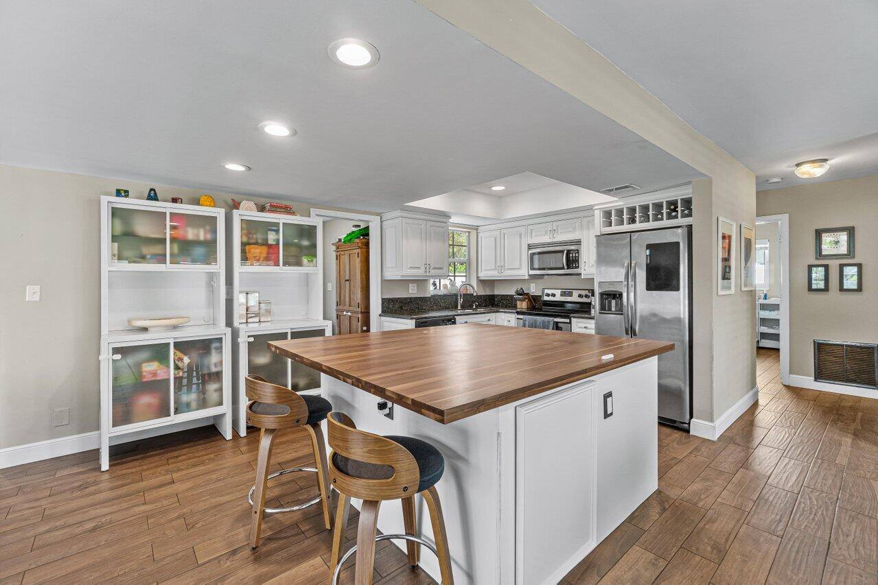 501 SW 8th Terrace