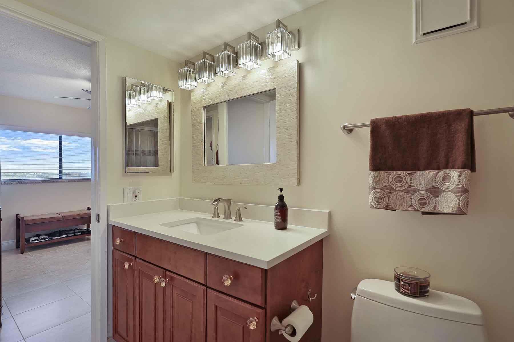 7310 Ashford Place Unit: 707