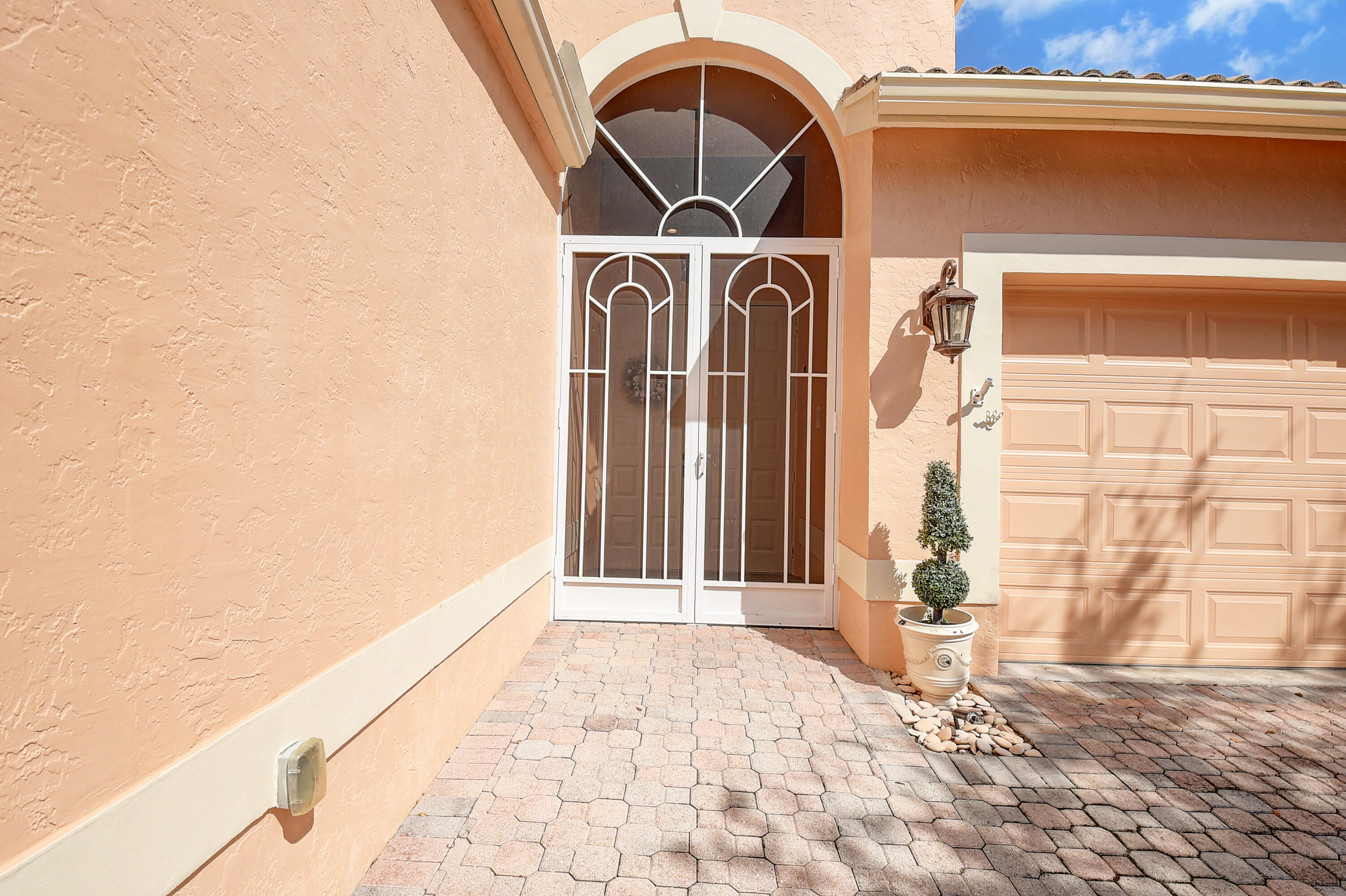 10428 Gold Leaf Drive