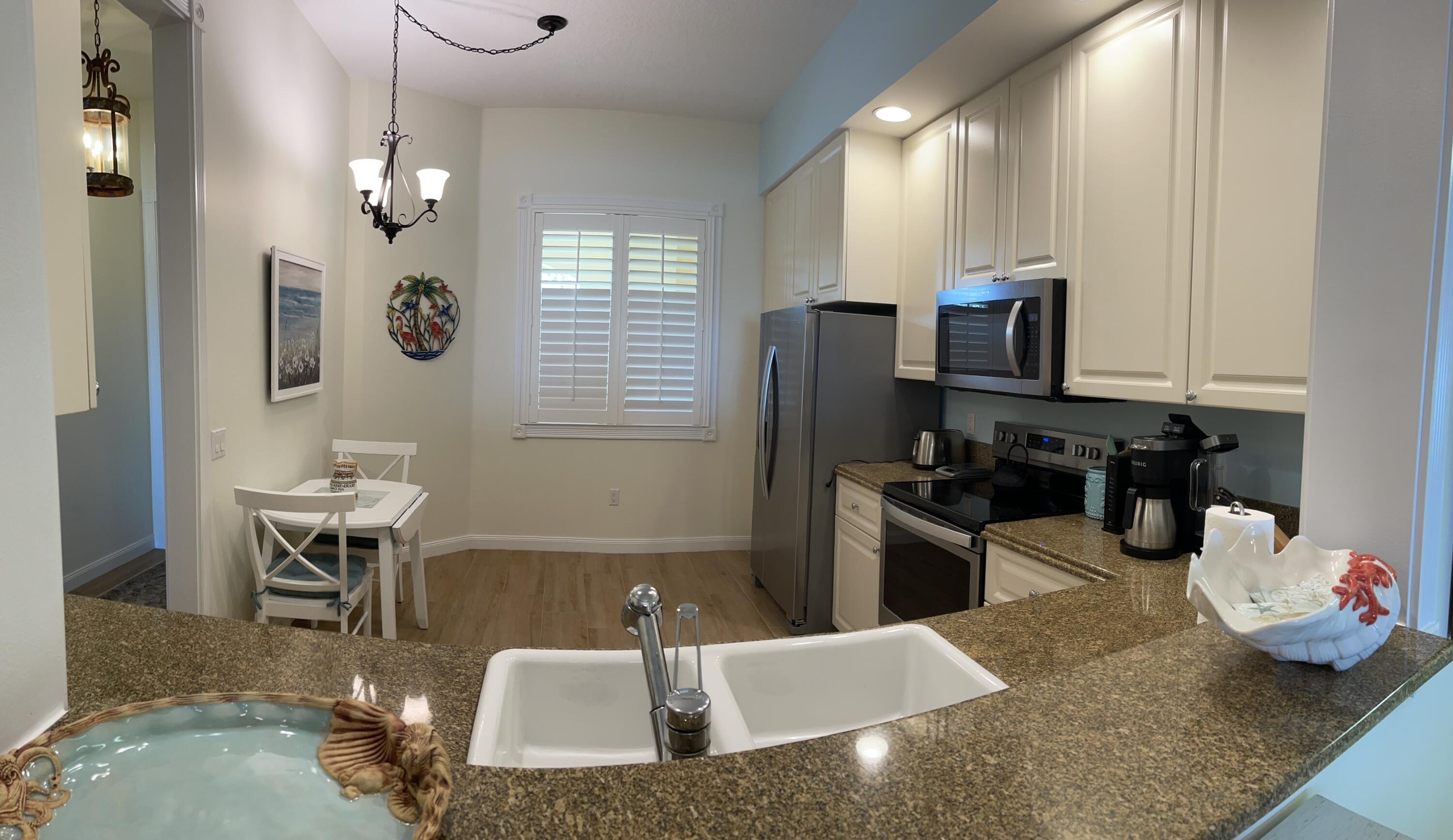 4 Harbour Isle East Drive Unit: 202