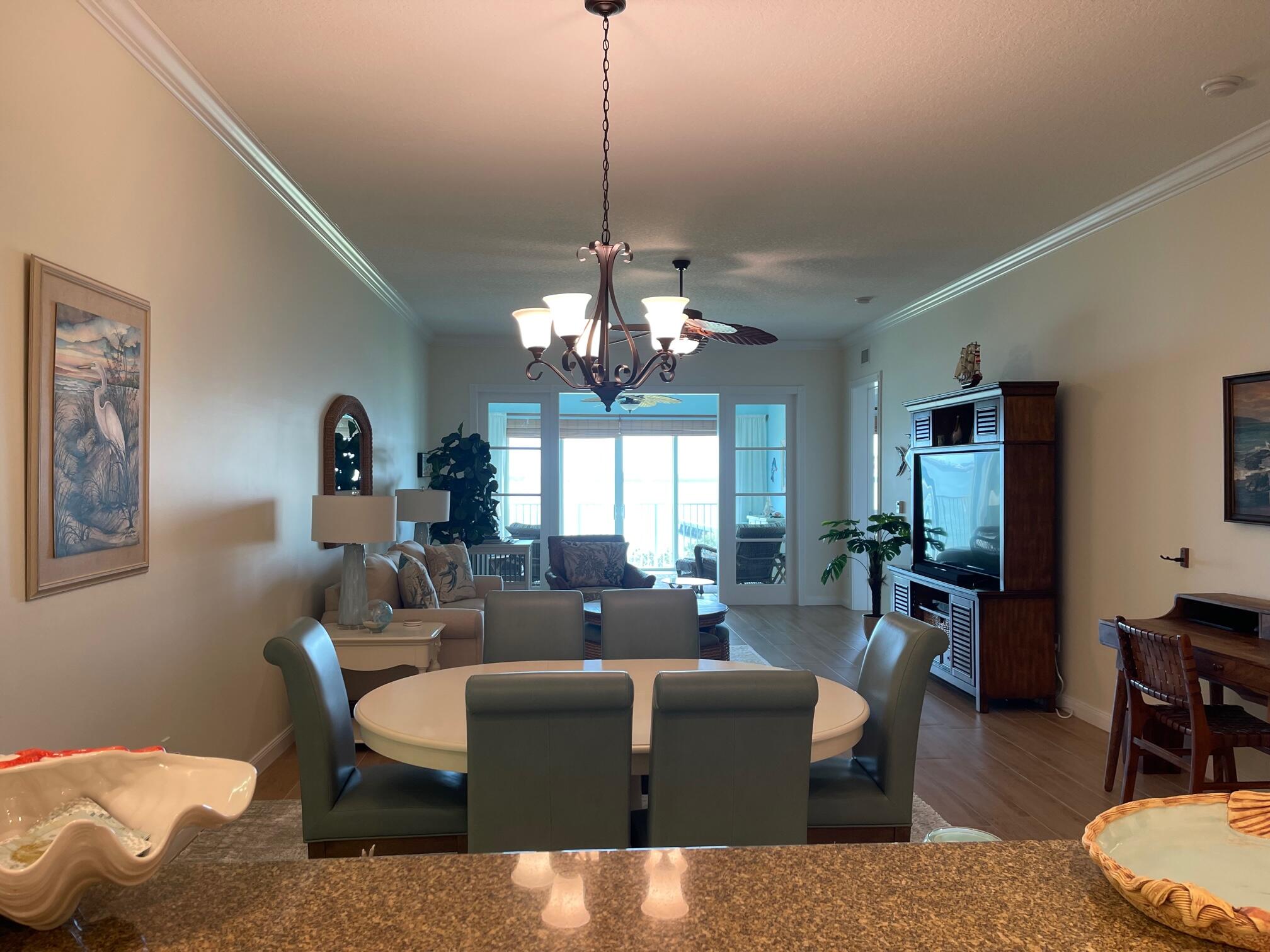 4 Harbour Isle East Drive Unit: 202