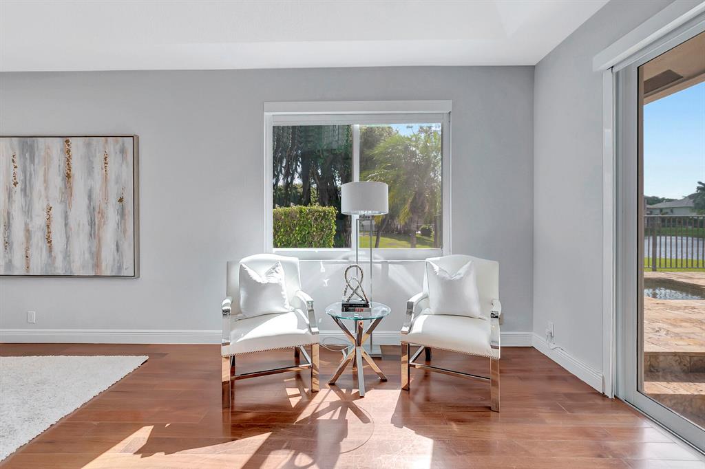 4880 Oxford Way