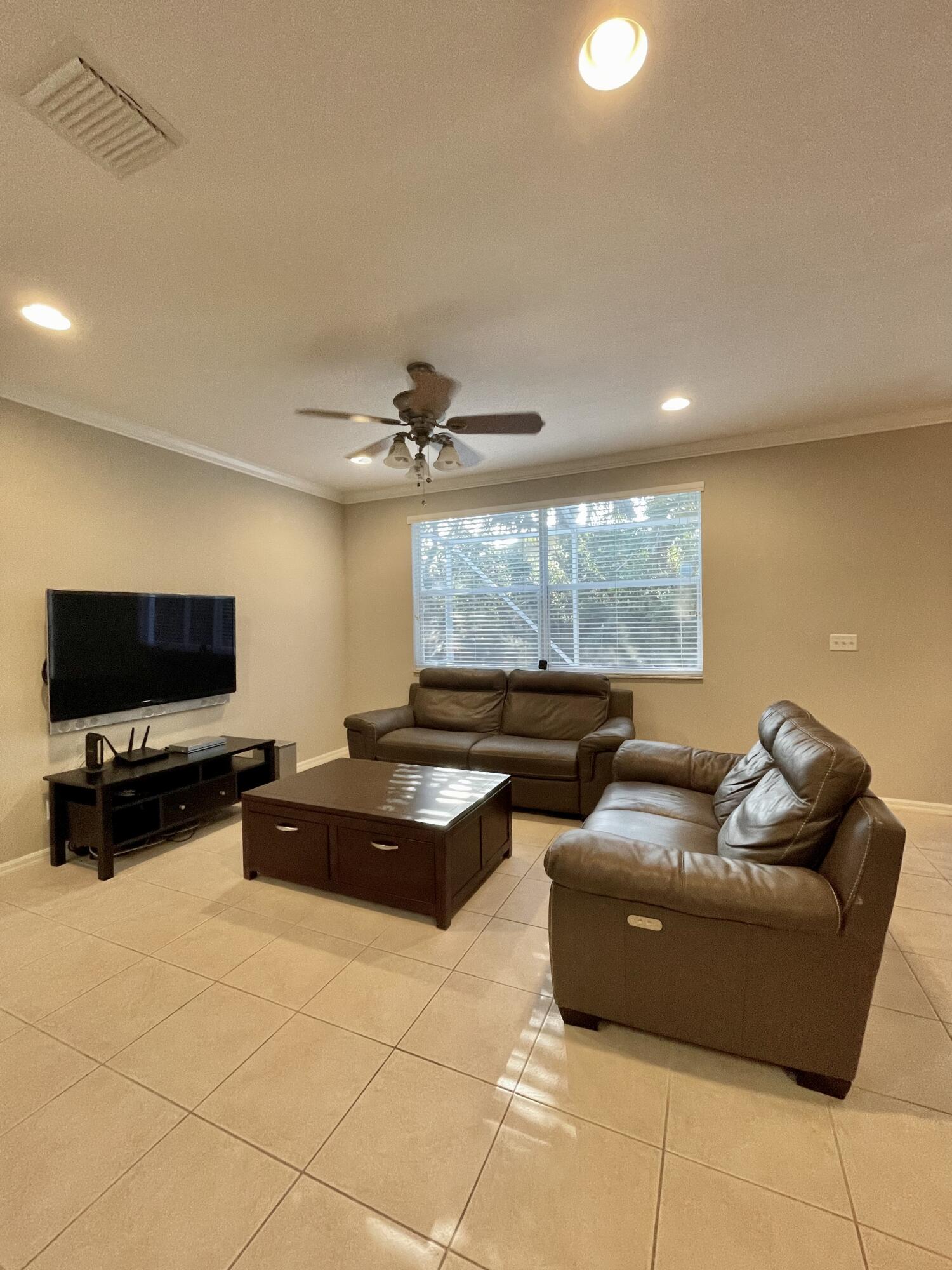 9085 Villa Palma Lane