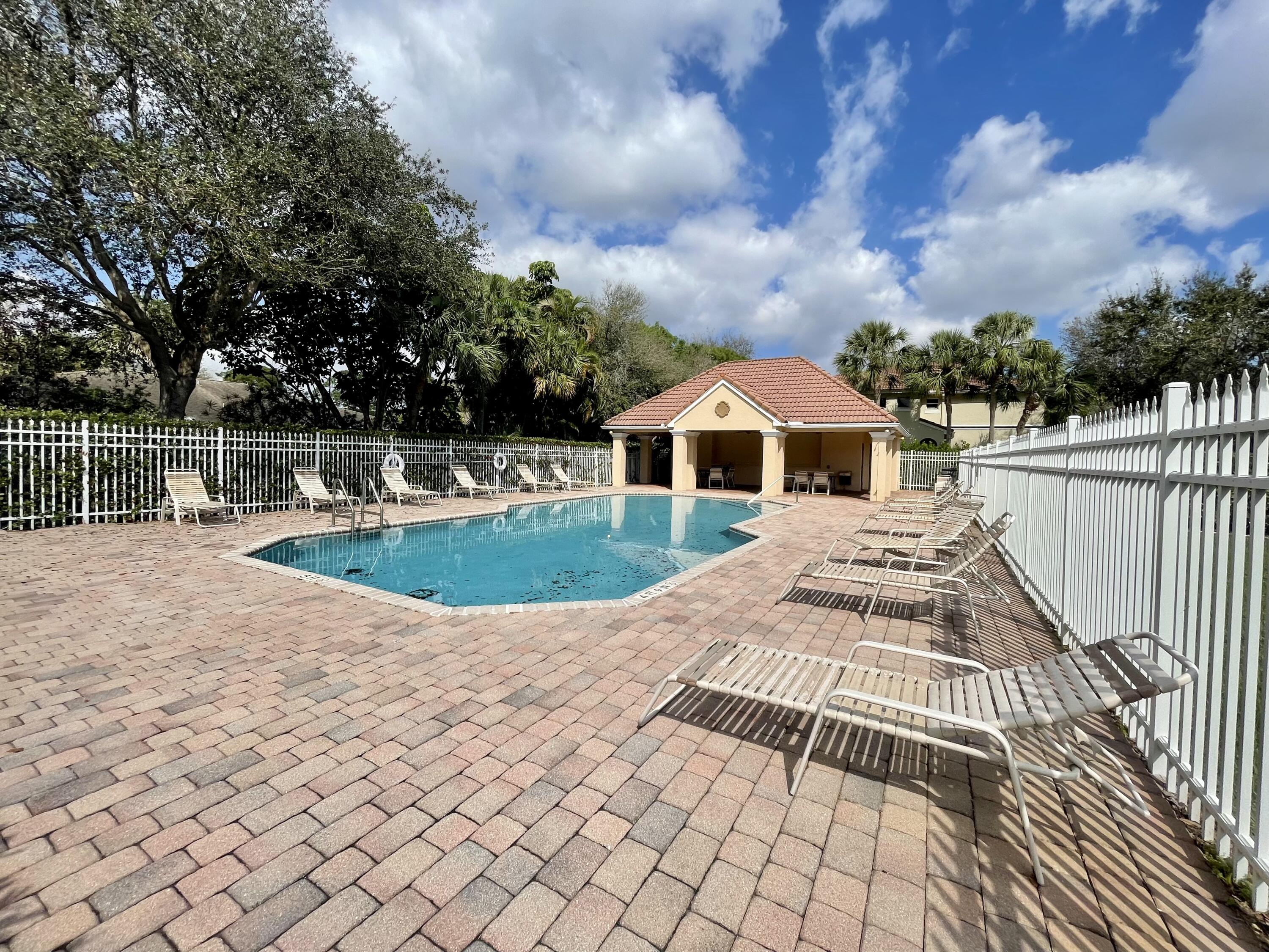 9085 Villa Palma Lane