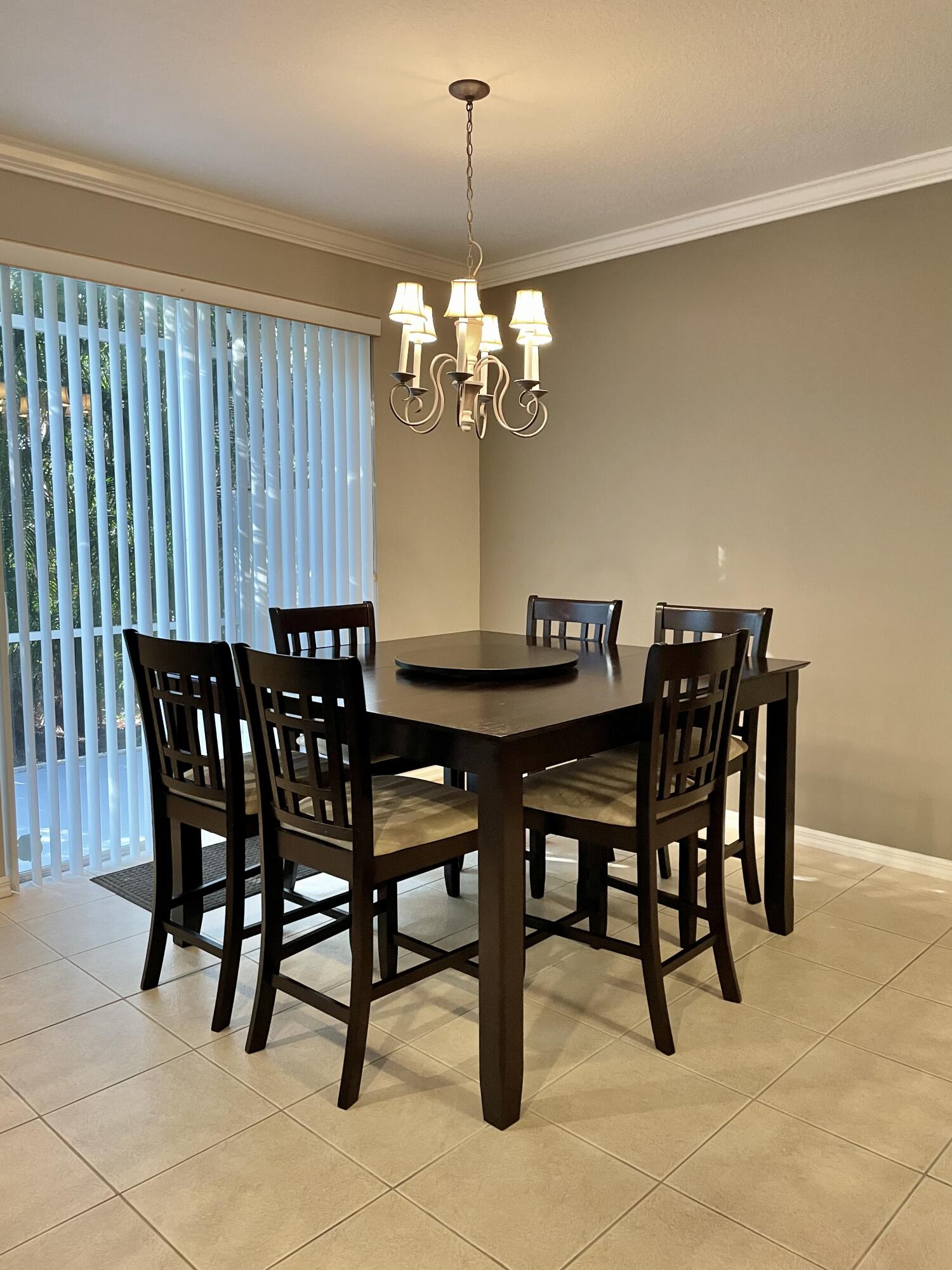 9085 Villa Palma Lane